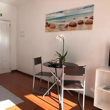 Beach Studio Apartment * Funchal (Madeira)