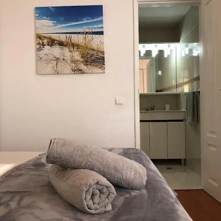 Beach Studio Apartment *