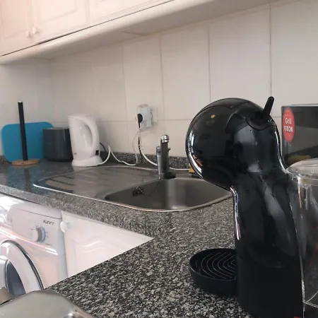 Beach Studio Apartment *