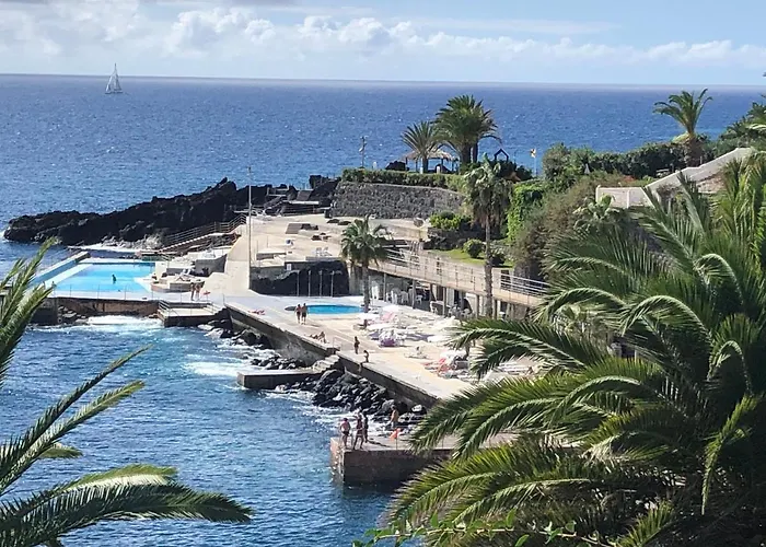 Beach Studio Apartment Φουνκάλ